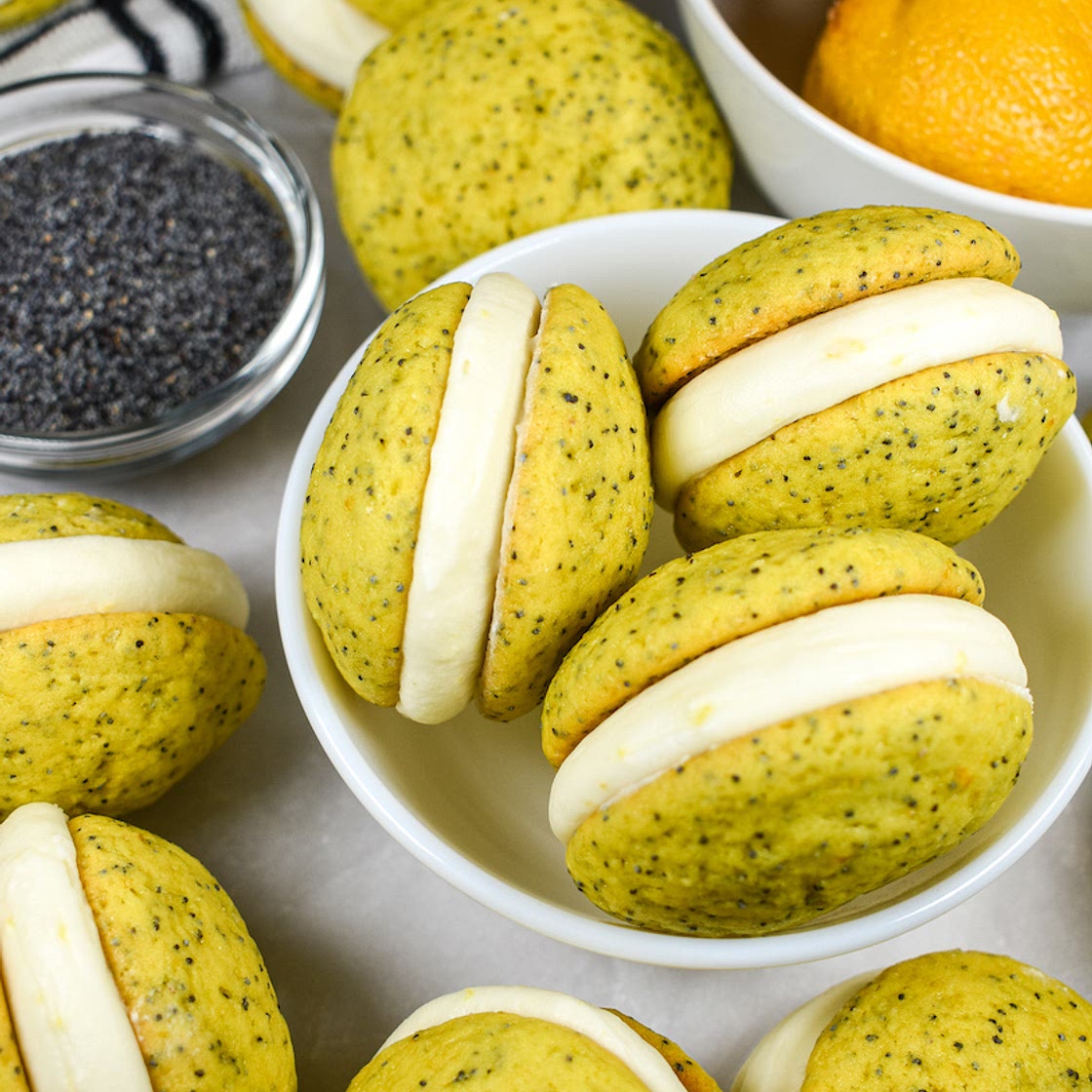 Lemon Poppyseed Whoopie Pies