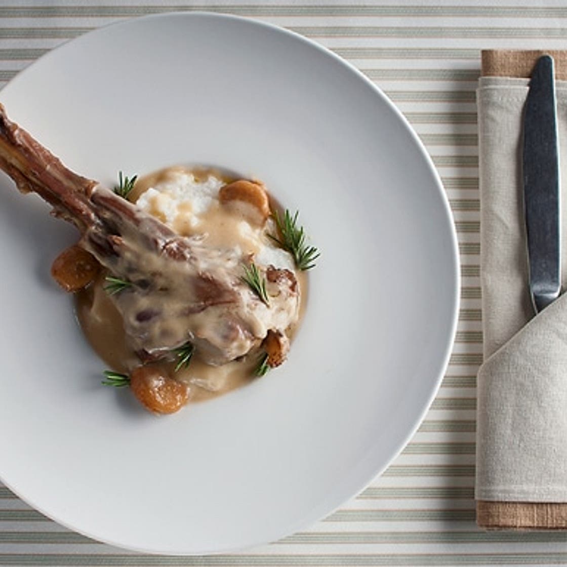 Braised Venison Shanks with Garlic