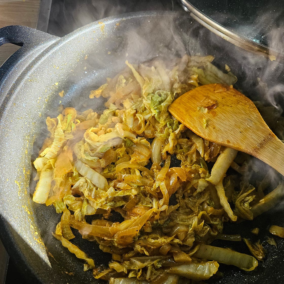 Roasted Eggplant (Aubergine), Pepper & Cabbage Sauté Vegan