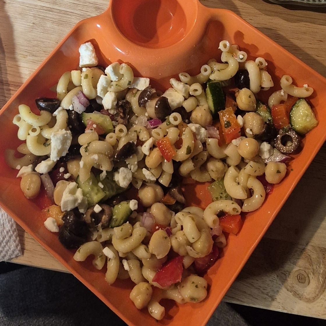GREEK PASTA SALAD (EASY + HEALTHY)