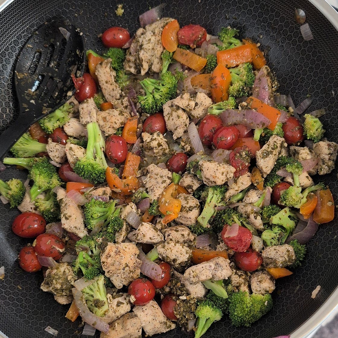 20-Minute Pesto Chicken & Broccoli [Keto, Low-carb, Sugar-free, Gluten-Free] - Chef Michael