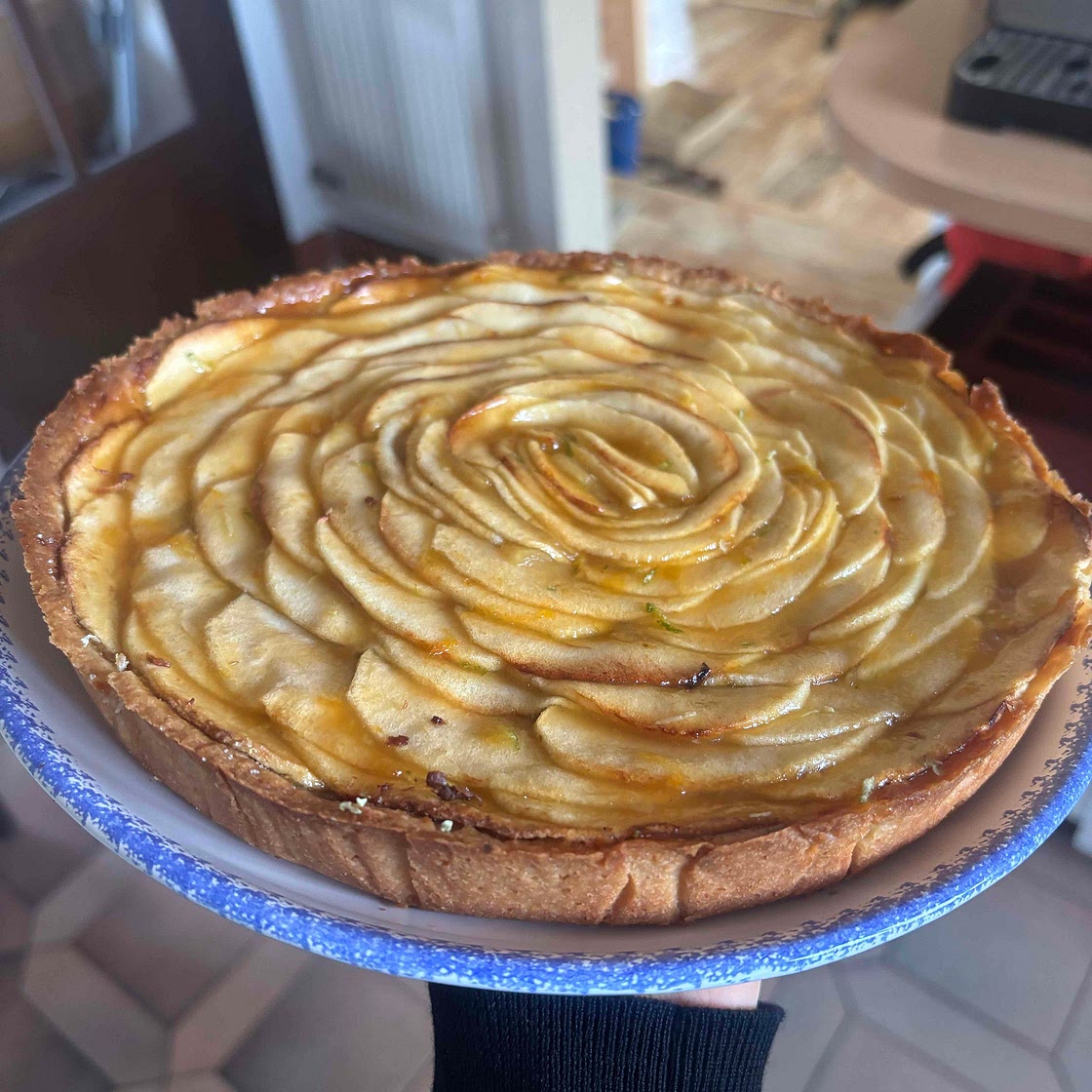 Tarte pomme caramel amande 