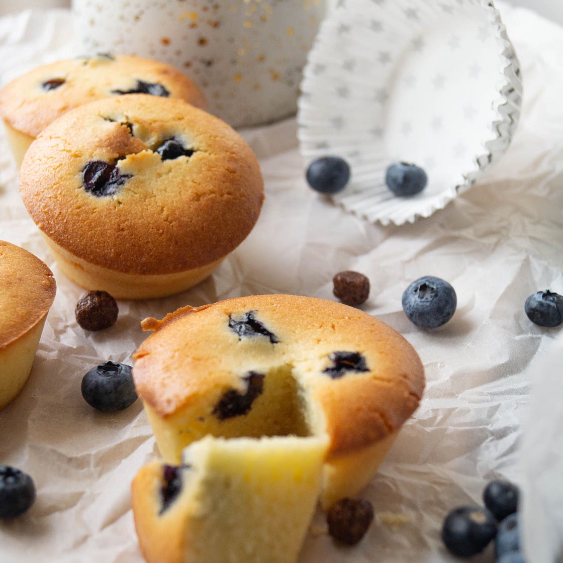 Bakery-Style Blueberry Muffins