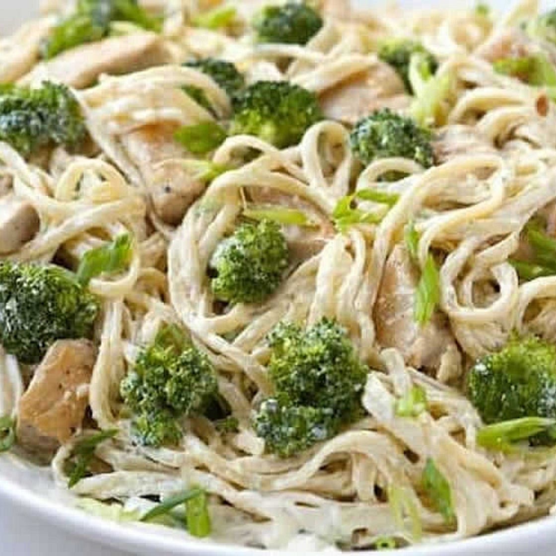 Calamars, brocolis et spaghettis à la crème