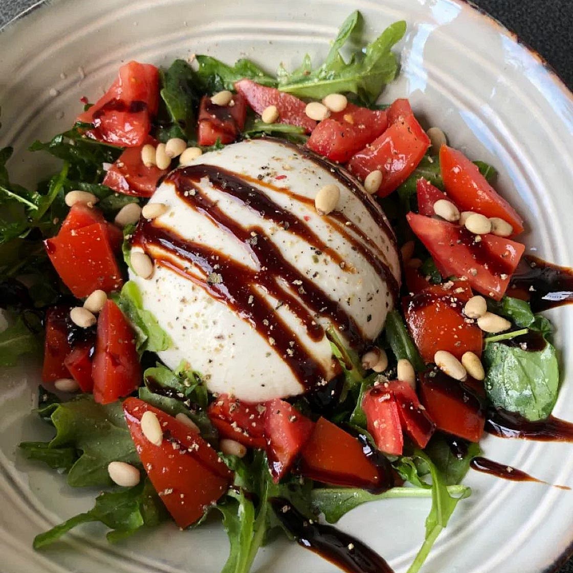 Burrata salad