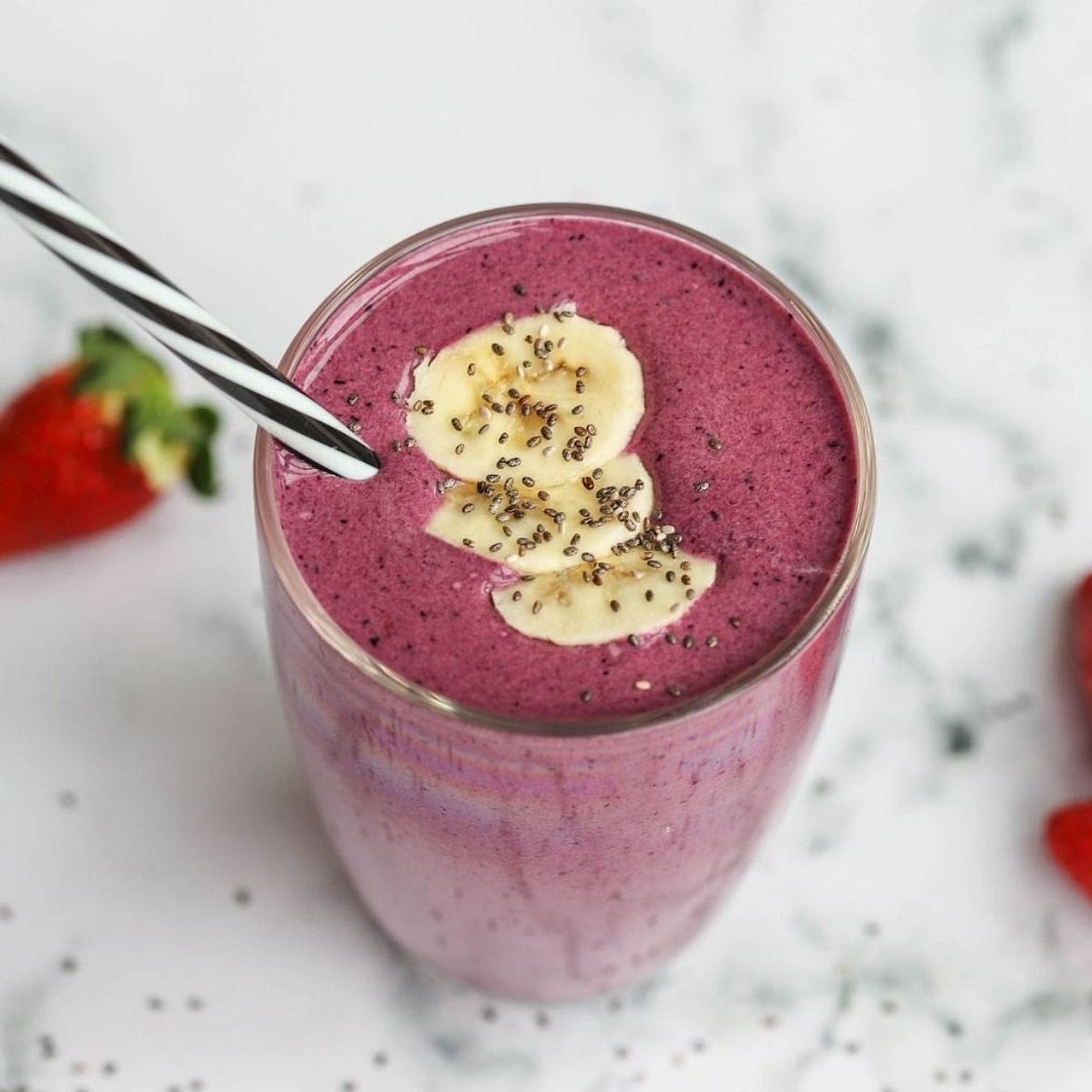 The Berry Blast Protein Smoothie: Simple, Berry-Delicious, and Packed with Protein