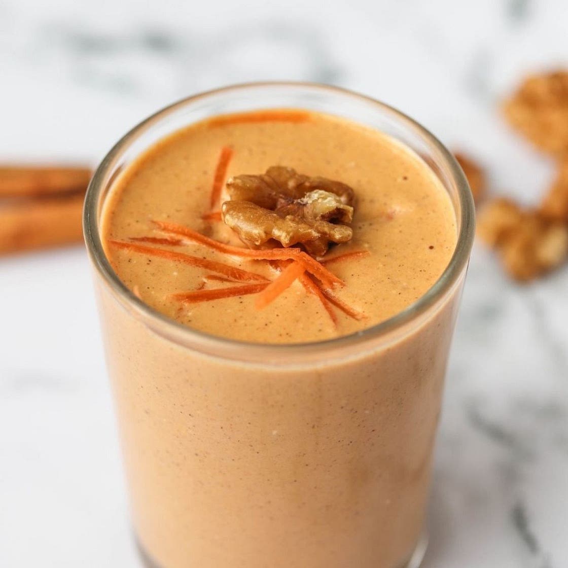 The Creamy Carrot Cake Smoothie: Dessert for Breakfast (That’s Actually Good for You)