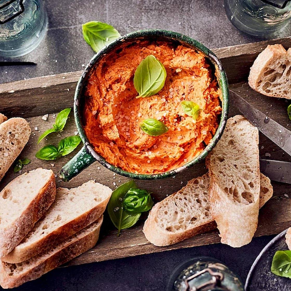 Würzige Tomatenbutter