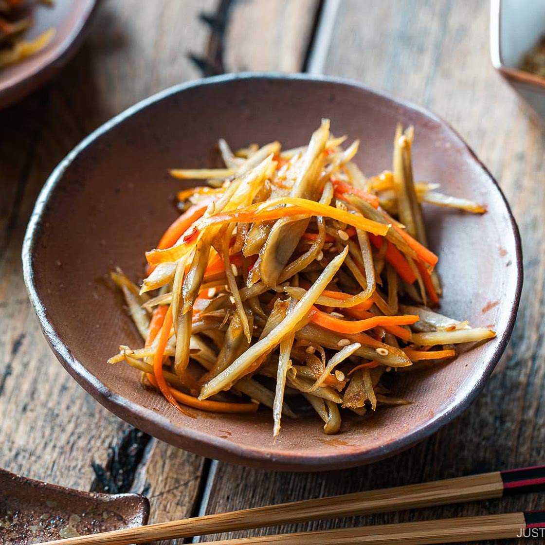 Kinpira Gobo (Braised Burdock Root)