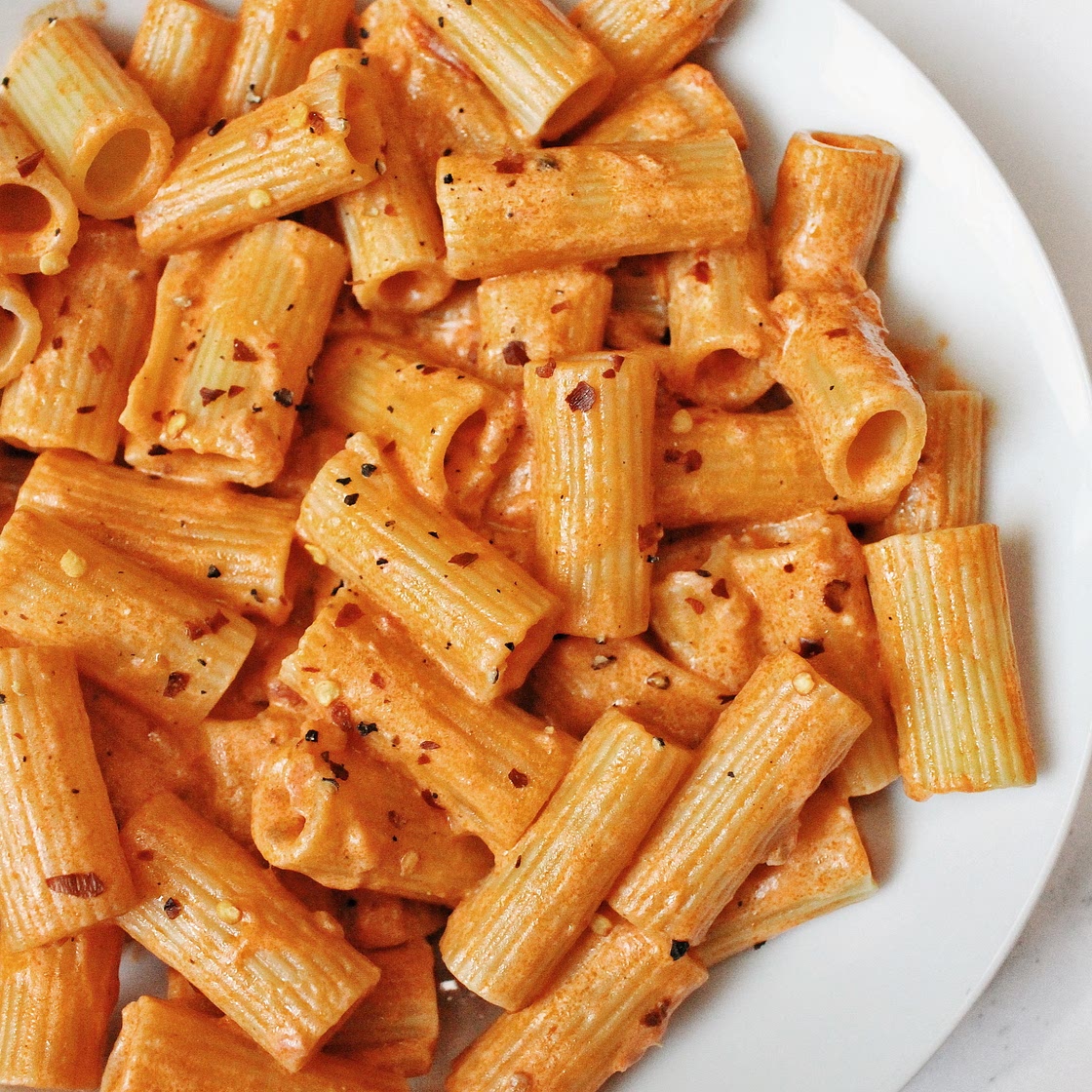 Easy Vegan Spicy Rigatoni