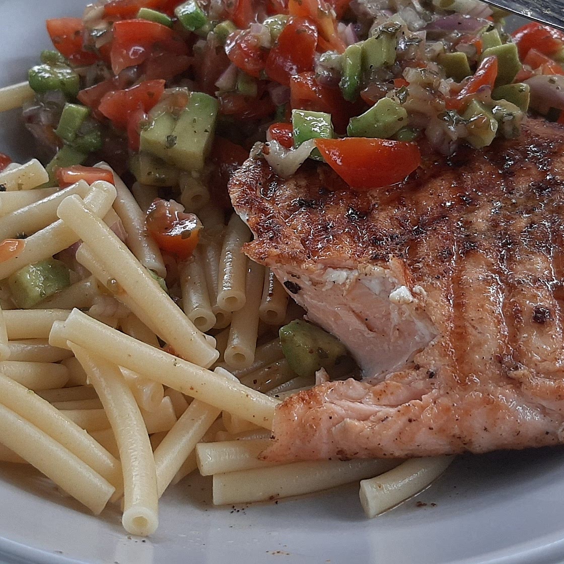 Grilled Salmon with Avocado Salsa (Healthy, Low-Carb, Paleo, Whole30)