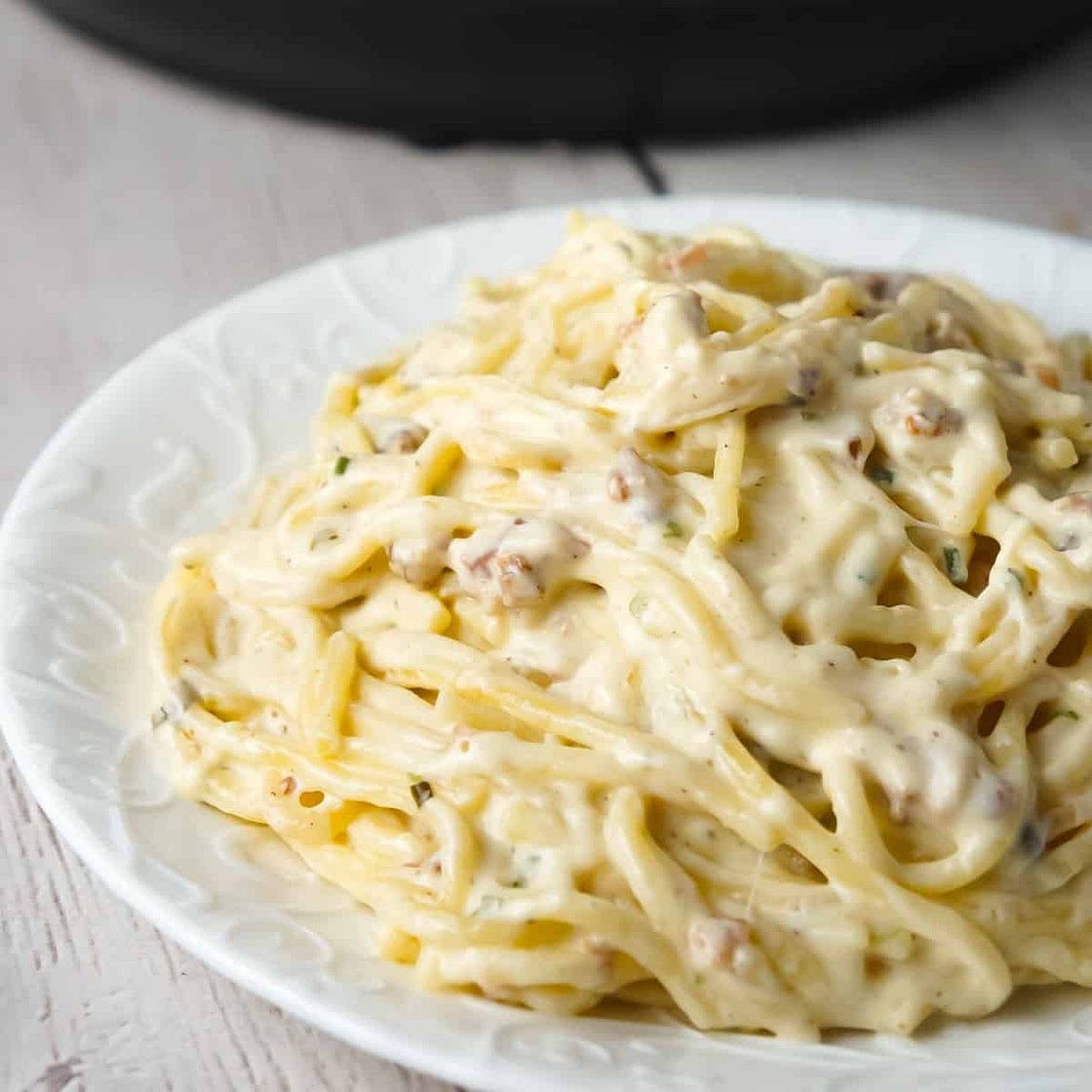Instant Pot Bacon Cream Cheese Spaghetti