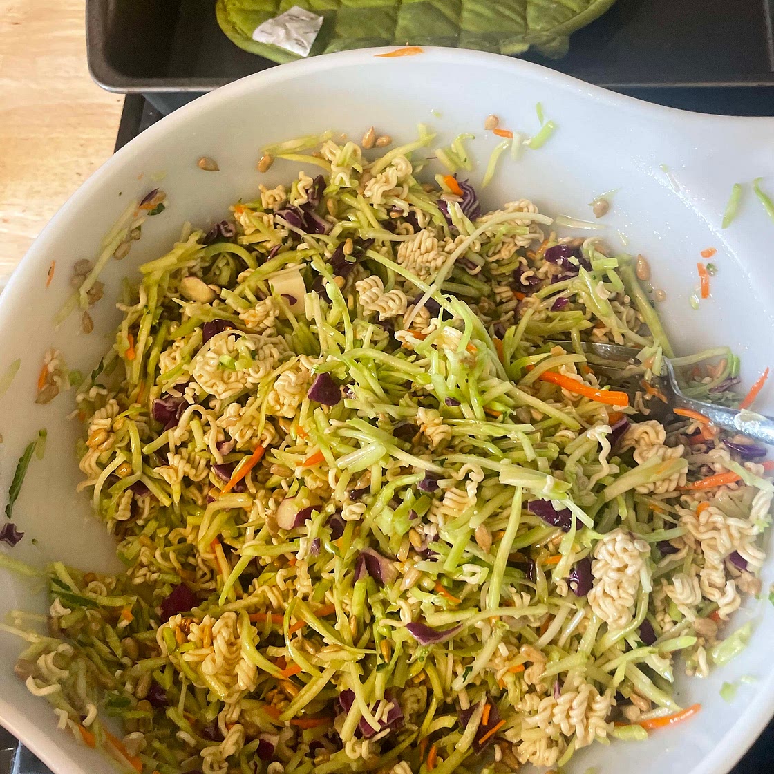My Moms Crunchy Ramen Broccoli Slaw