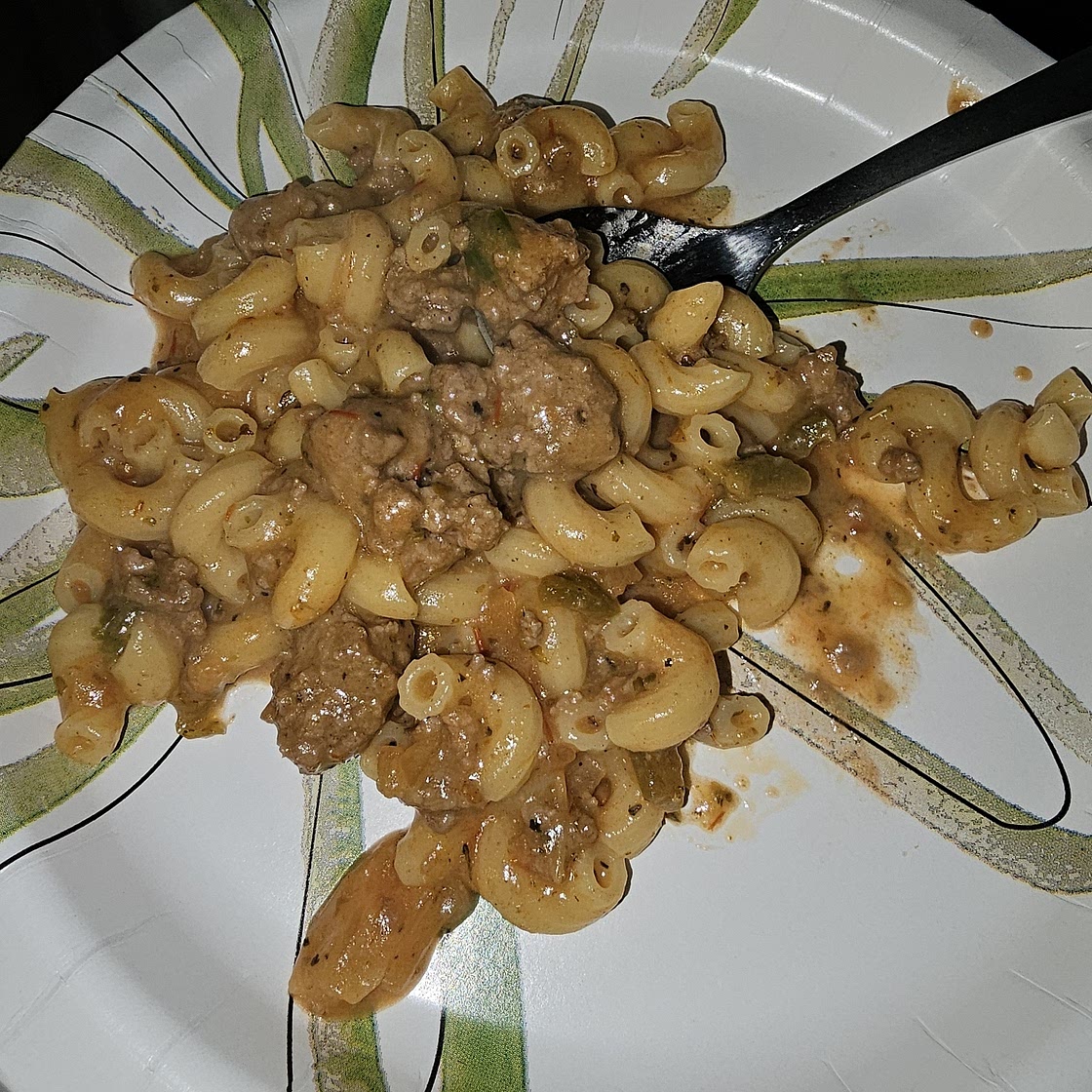 Skinny One Pot Cheeseburger Pasta Skillet