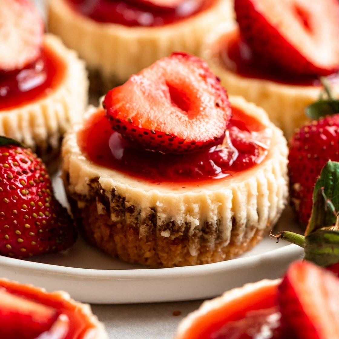 Mini Strawberry Cheesecakes