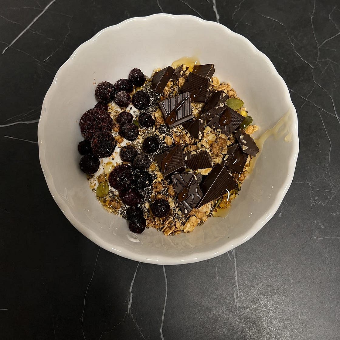 Yogurt bowl saludable n1