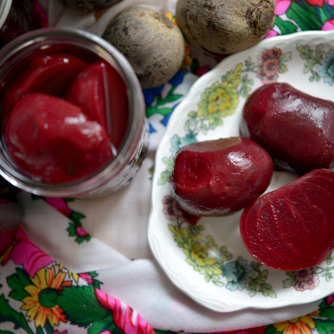 Polish Pickled Beets {Buraczki w Occie}
