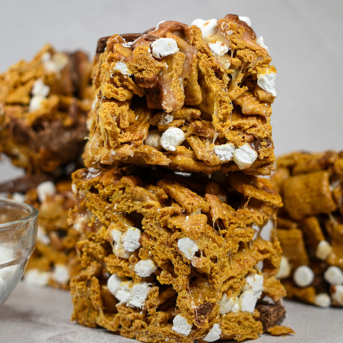 S'mores Golden Graham Bars