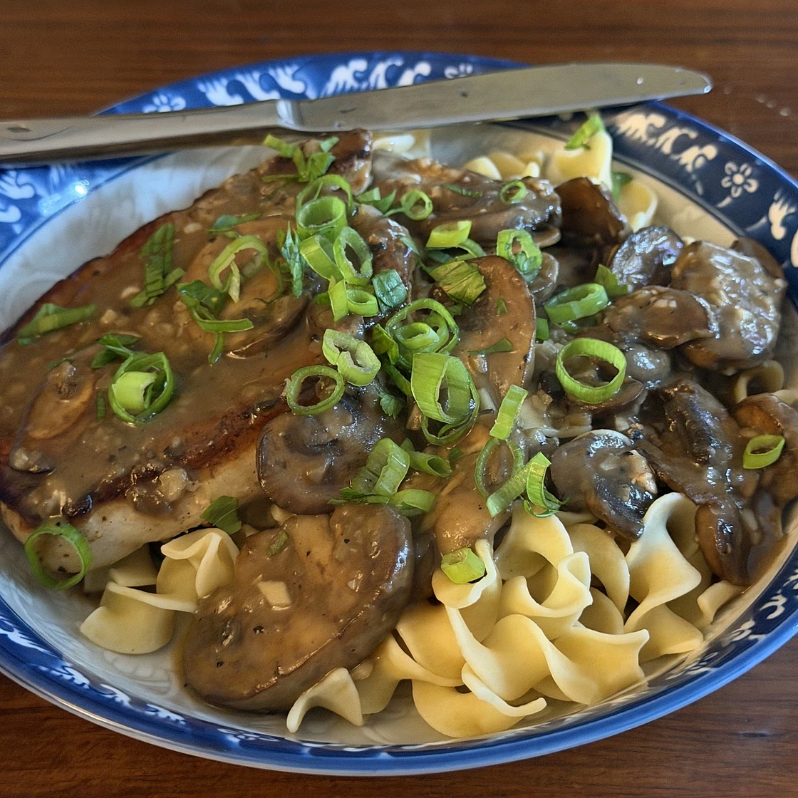 Pork Chops in Garlic Mushroom Sauce
