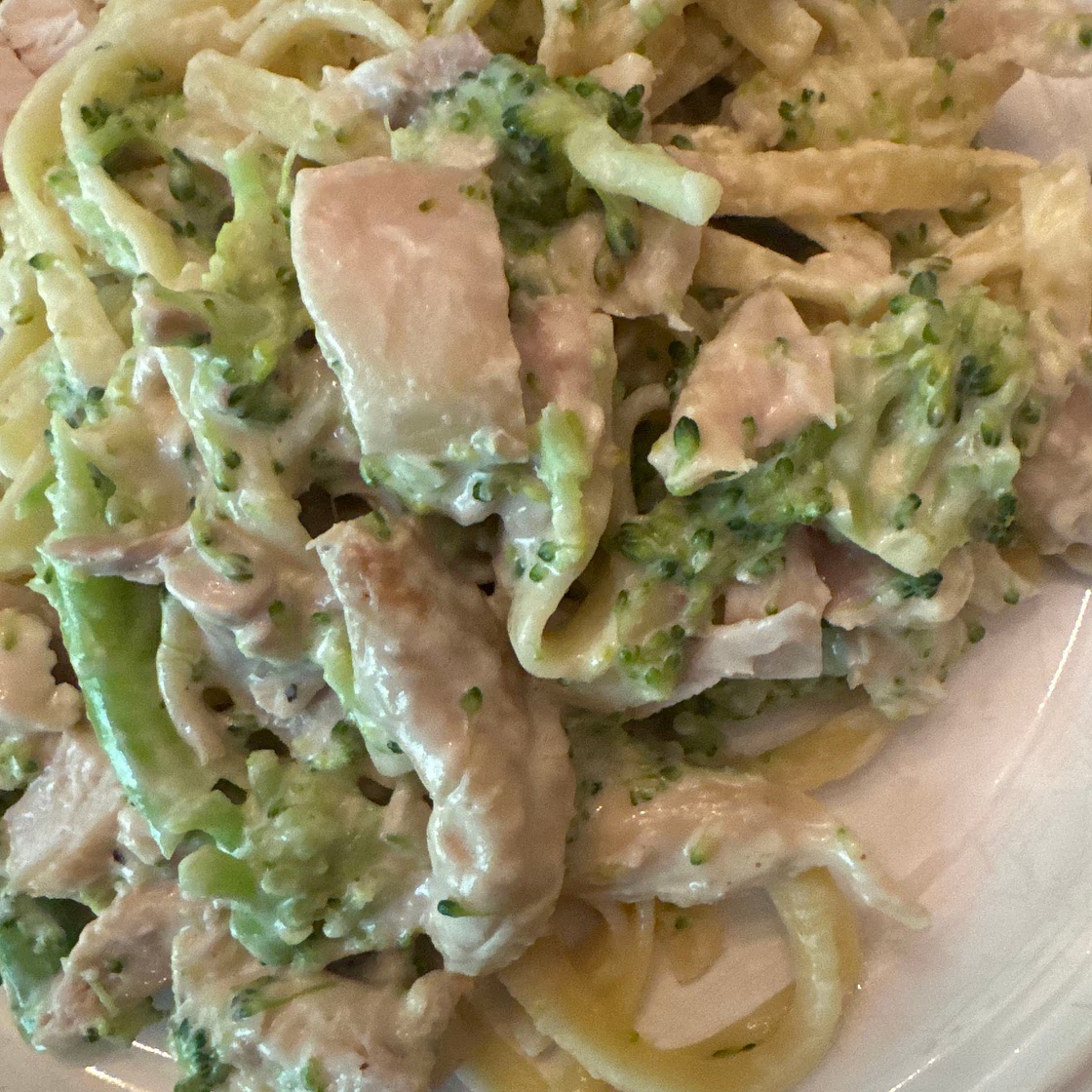 Fettuccine Alfredo with Chicken & Broccoli