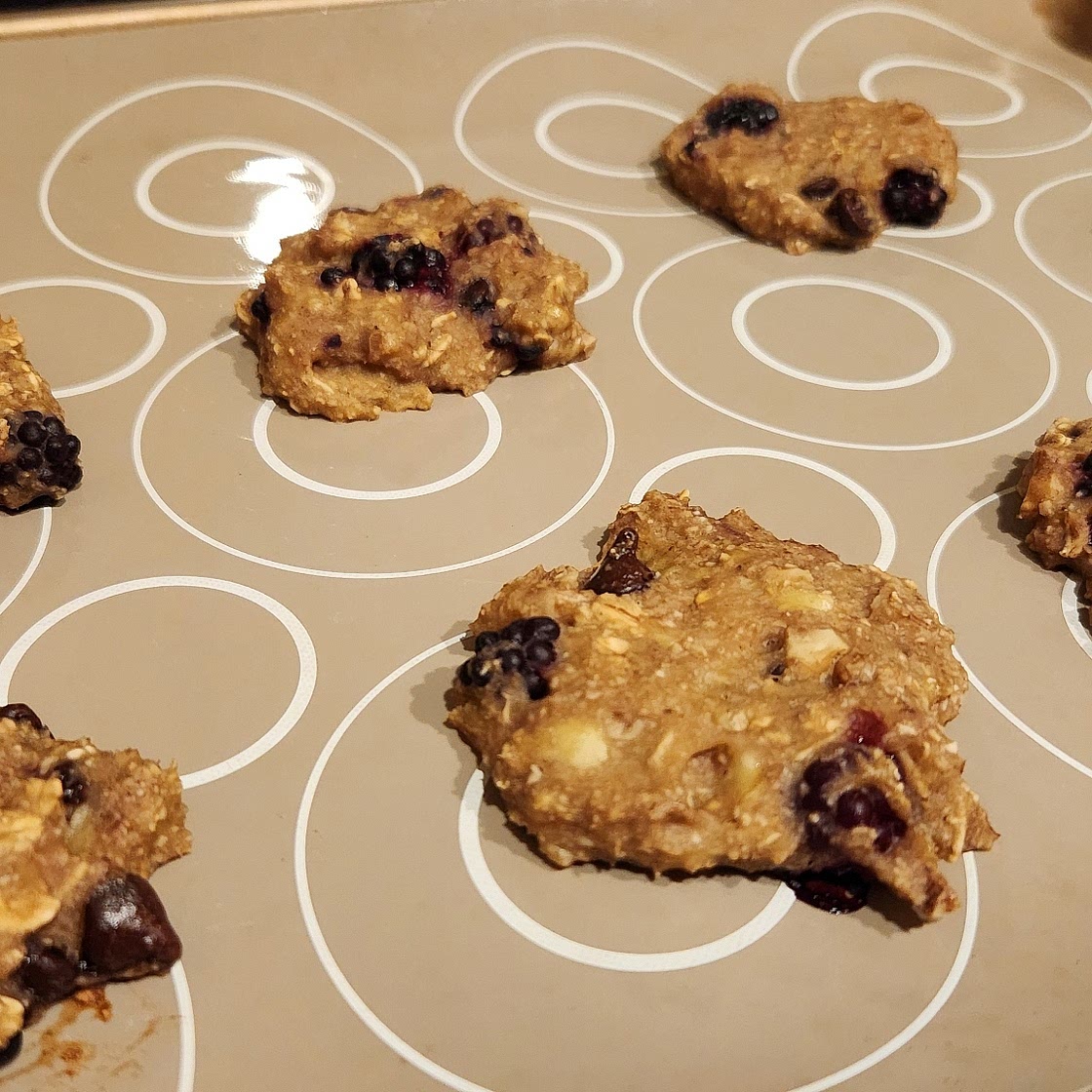 Oatmeal Banana Cookies - Berry Chocolate Chip