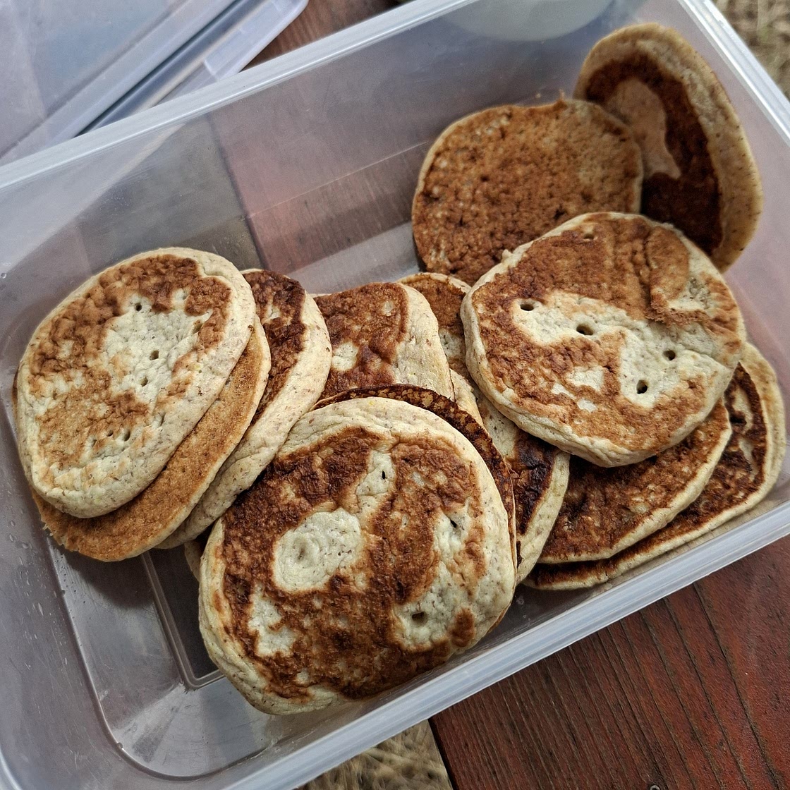 Vegan Banana Oat Pancakes (Gluten-free)