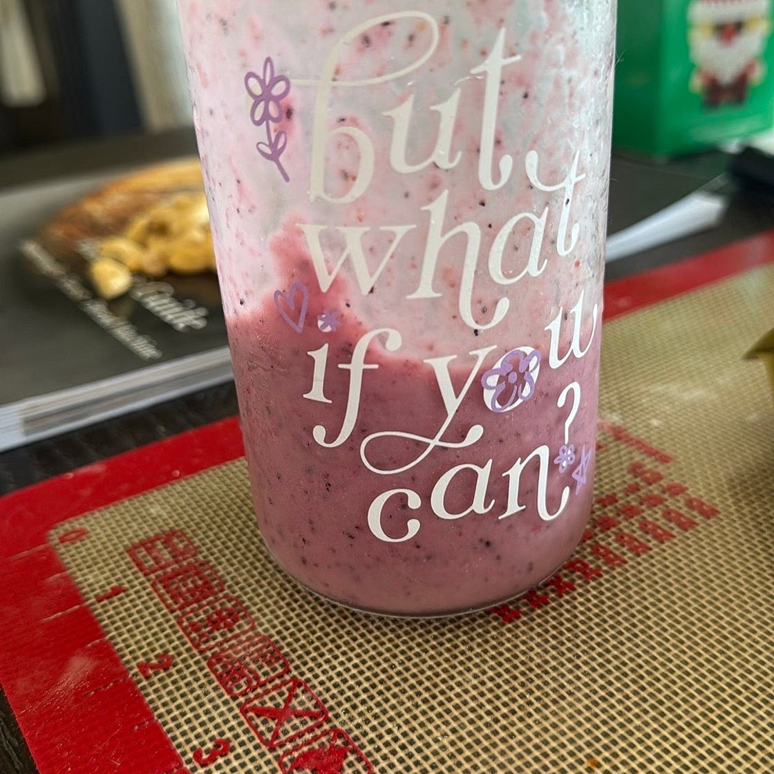 Healthy Berry Pineapple Smoothie
