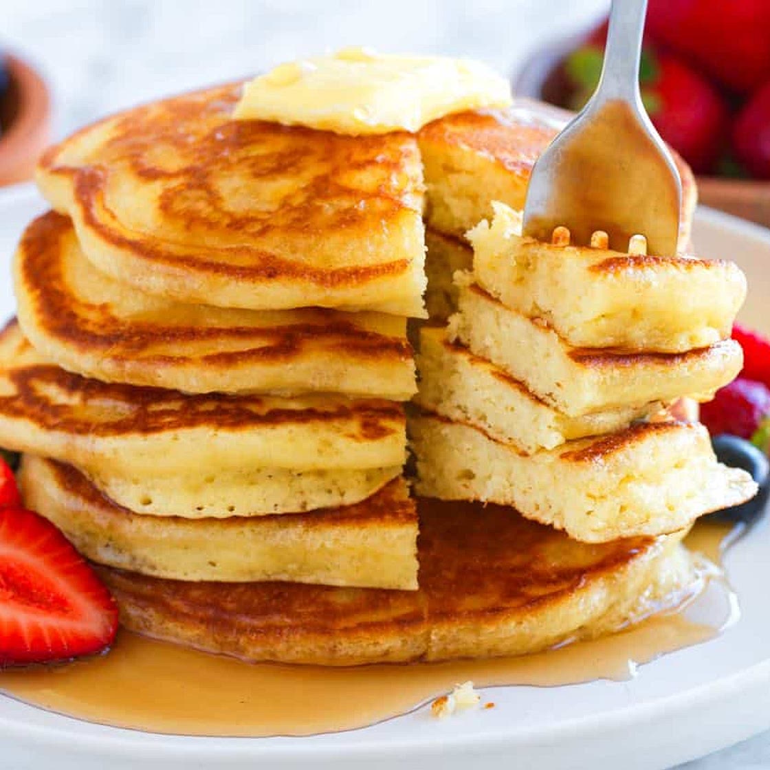 Easy Fluffy Pancakes (Perfected!)