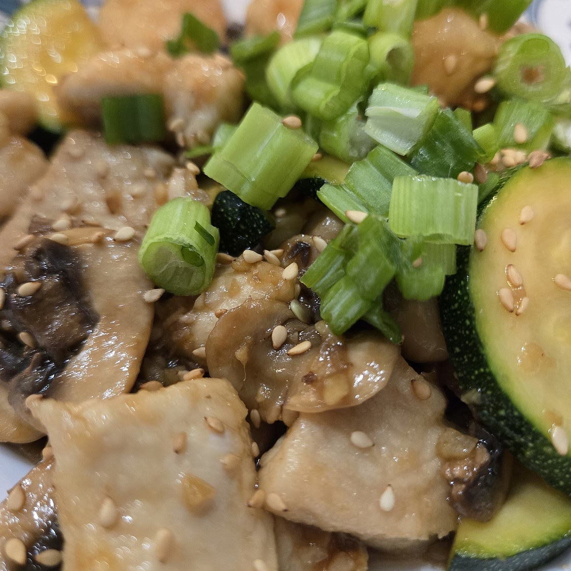 Zucchini Mushroom Chicken Stir Fry