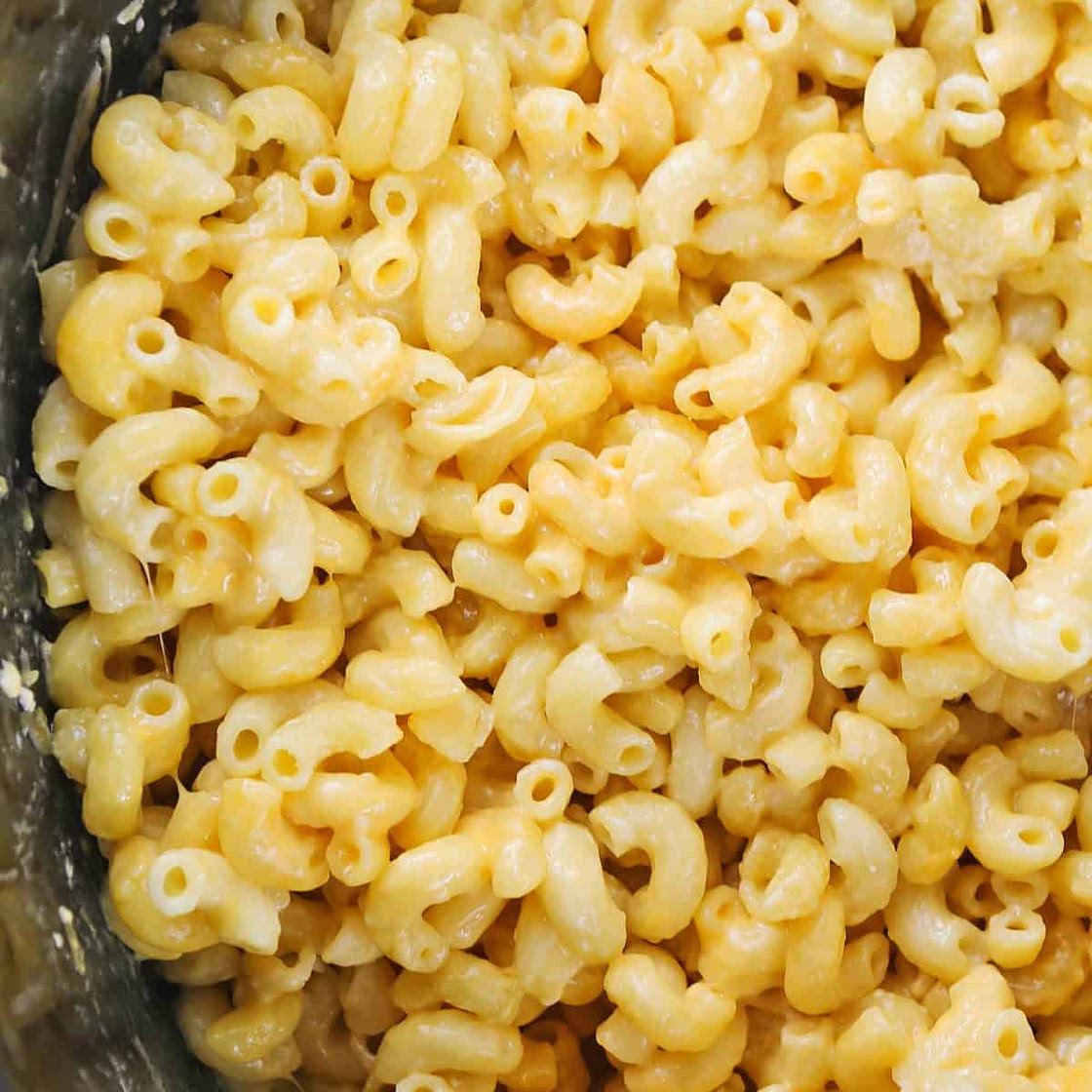 Crock Pot Mac and Cheese With Velveeta