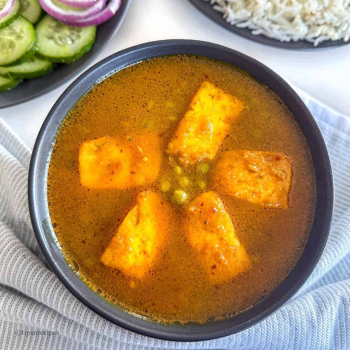 Pressure Cooker Matar Paneer (Peas & Cottage Cheese Curry)