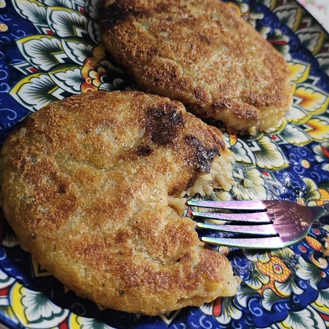 Vegan Stuffed Potato Cakes