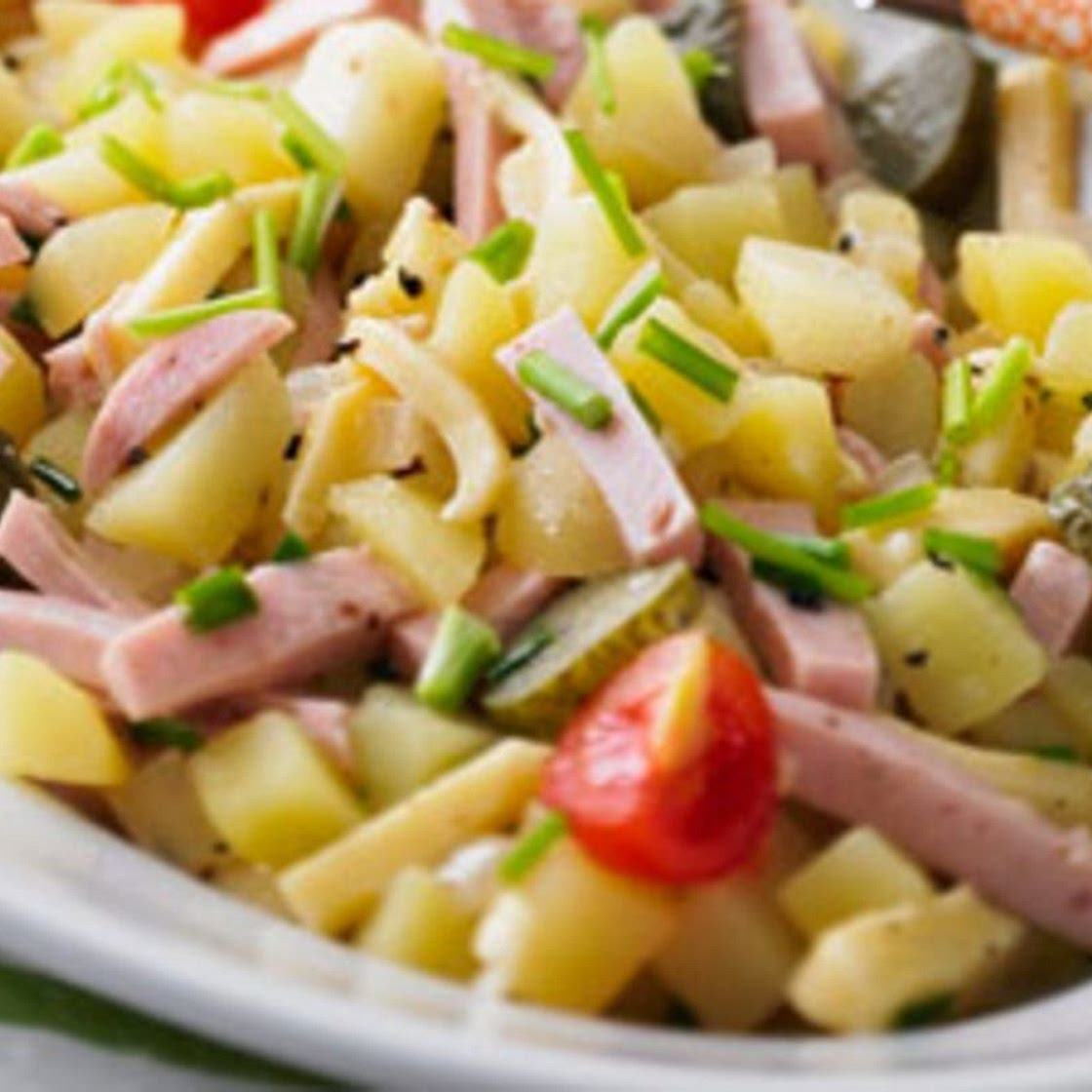 Kartoffel-Käse-Wurstsalat