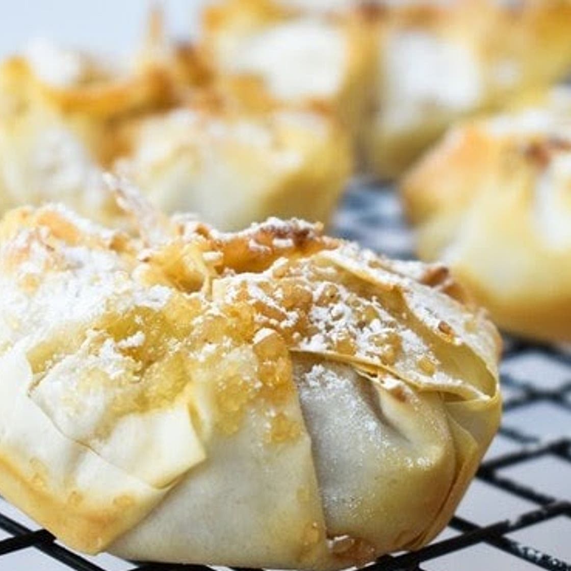 Easy Filo Apple Crumble Pies