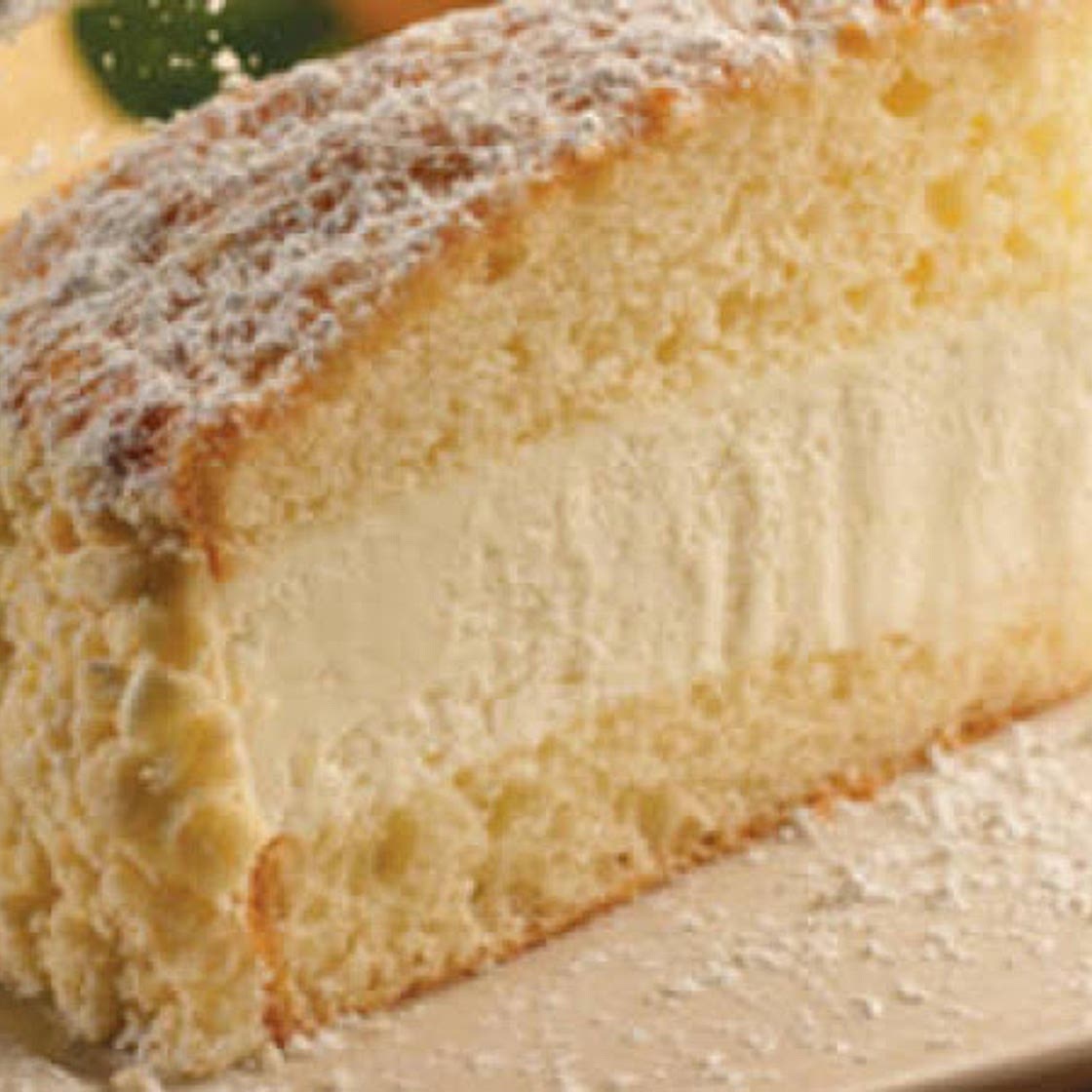 Olive Garden's Lemon Cream Cake