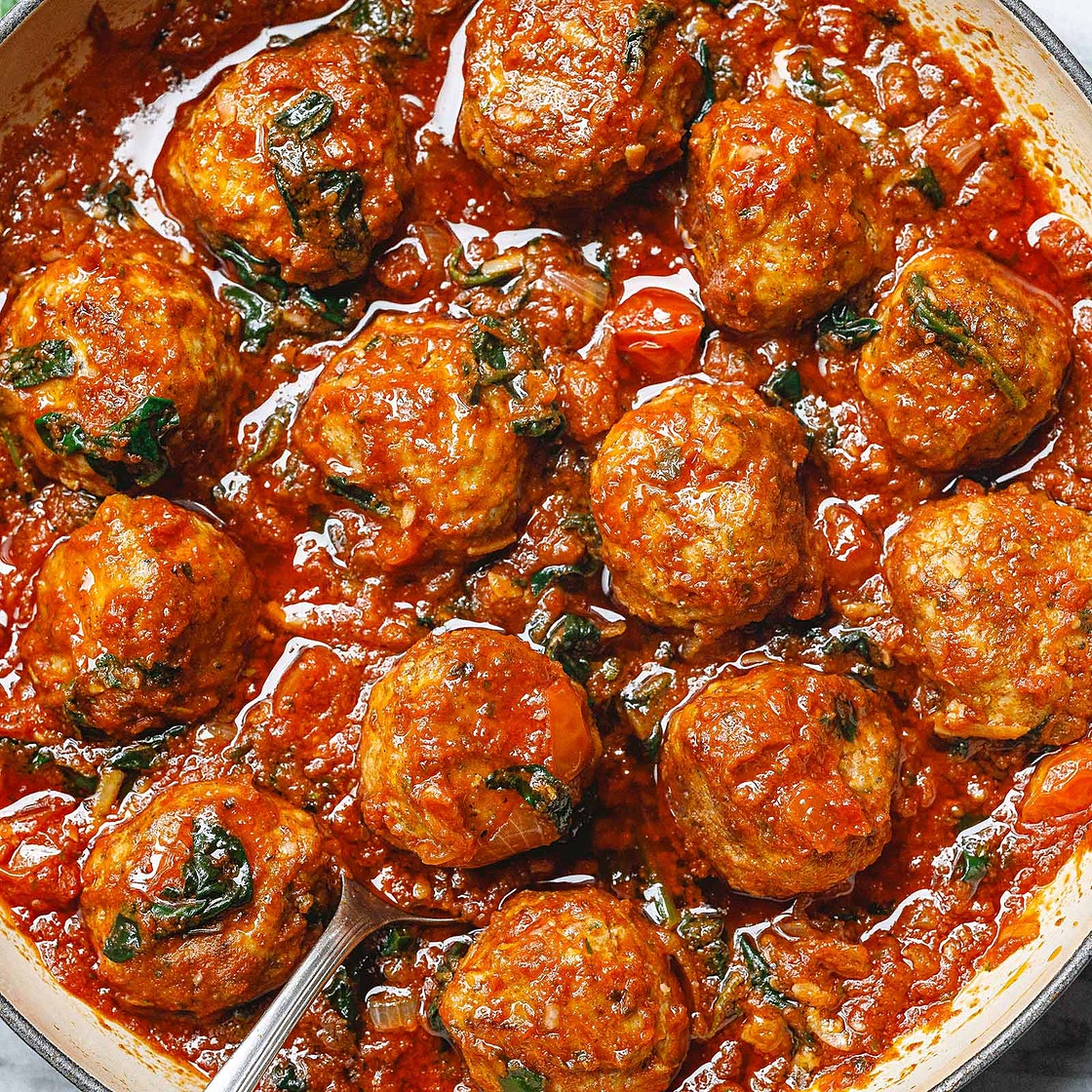 Cheesy Meatballs Casserole {Low Carb}