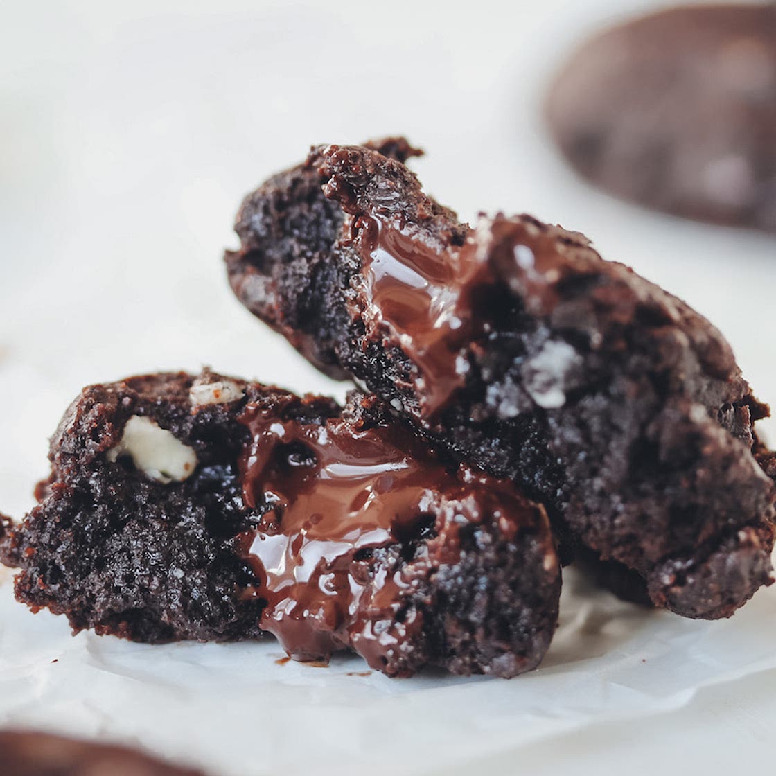 Triple Chocolate Chip Cookies (vegan)