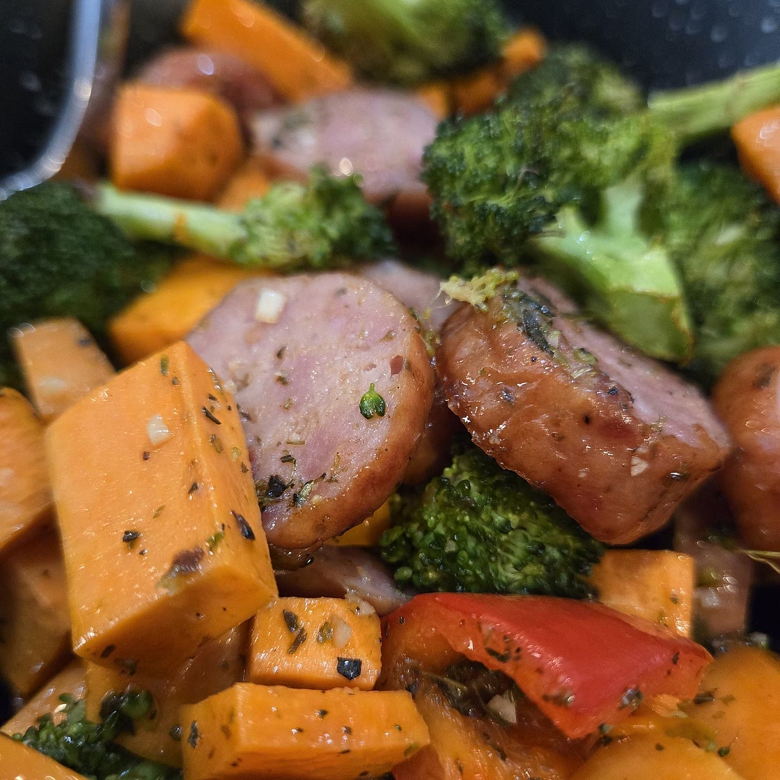 Healthy 20 Minute Sheet Pan Sausage and Veggies