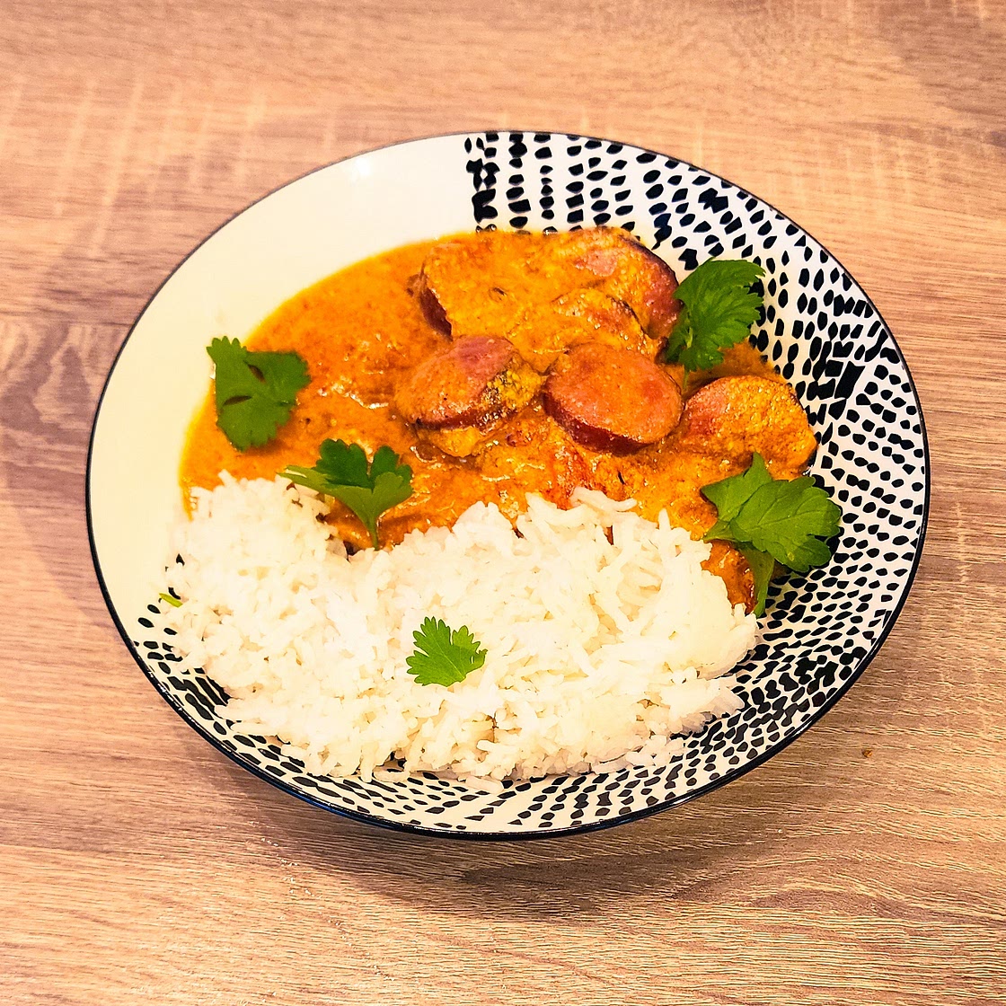CURRY DE SAUCISSES À LA FAÇON DU ROUGAIL