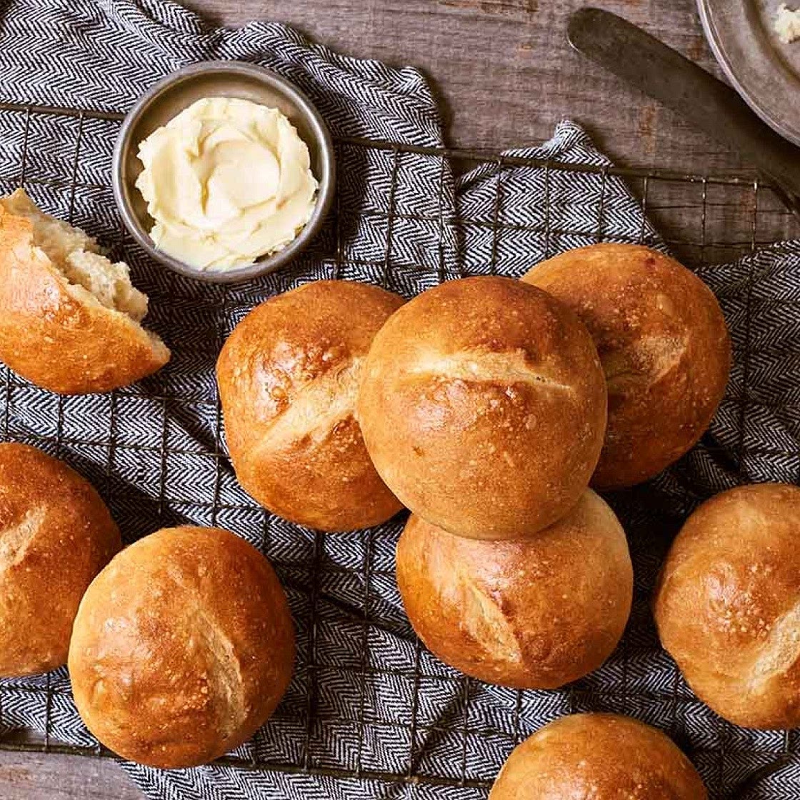 Crusty European-Style Hard Rolls