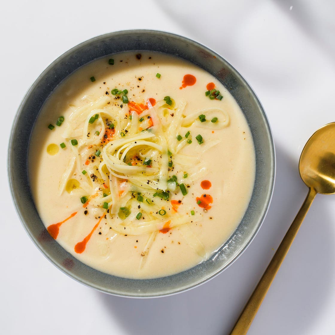 Creamy, Garlicky Cauliflower and Cheddar Soup