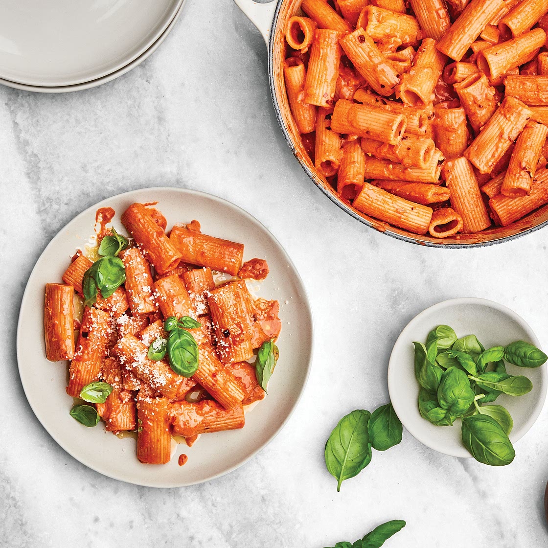 Rigatoni With Easy Vodka Sauce