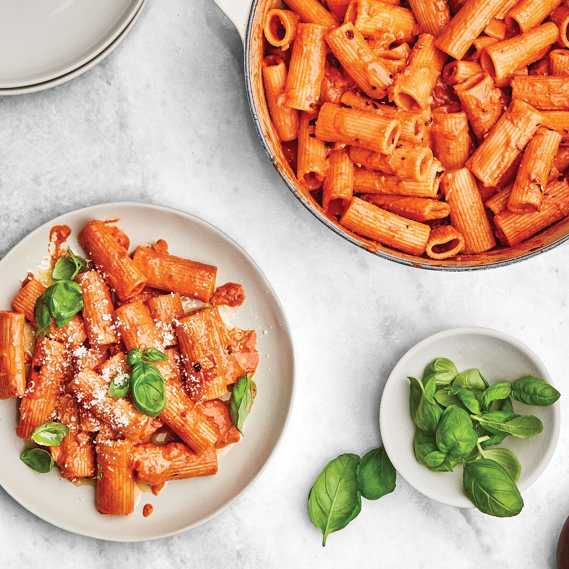 Rigatoni With Easy Vodka Sauce
