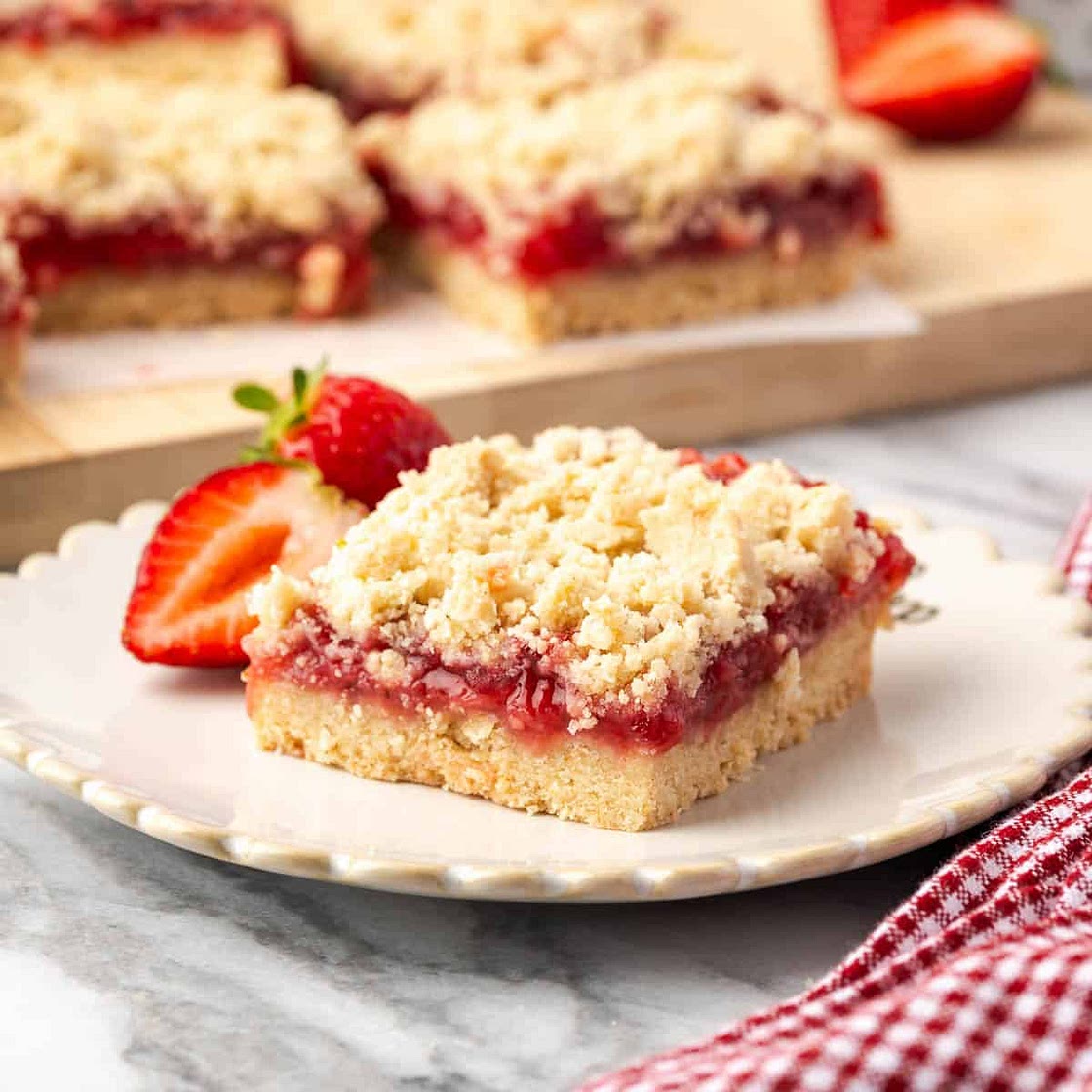 Strawberry Crumble Bars