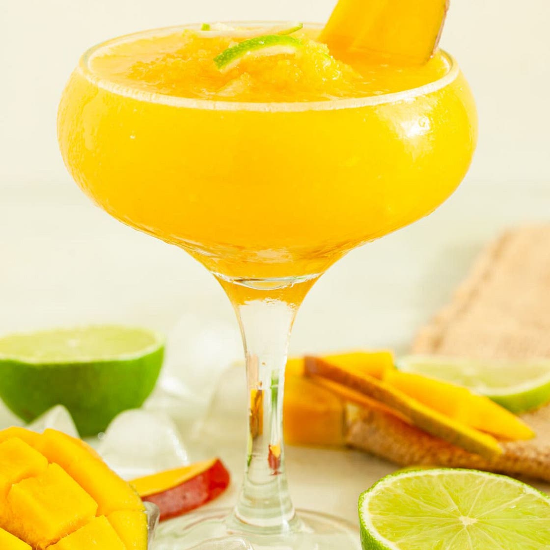 Refreshing Coconut and Mango Daiquiri