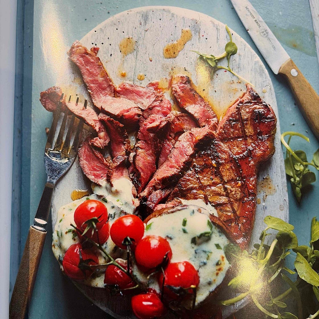 Steak with blue mushrooms 