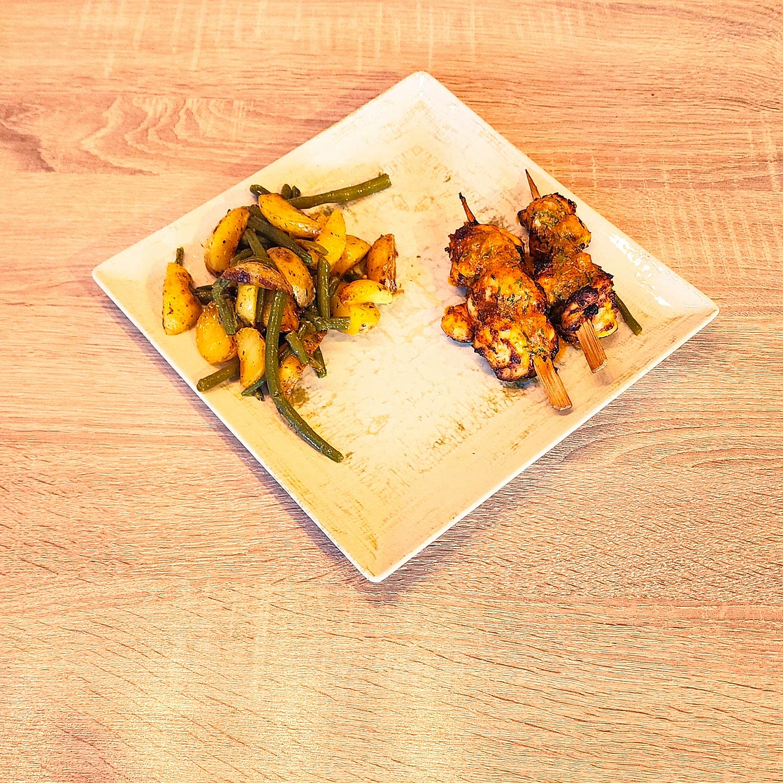 BROCHETTES DE POULET AU PESTO ROSSO