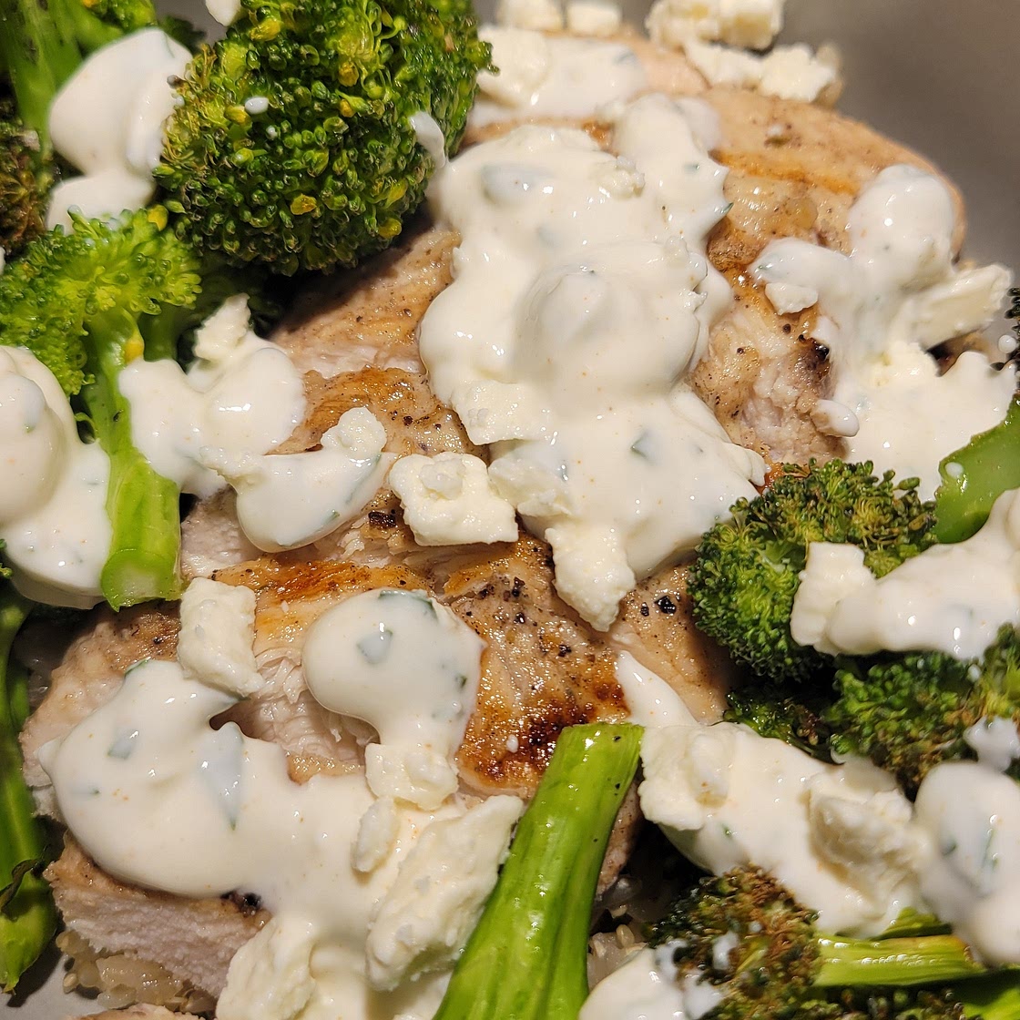 Grilled Chicken & Broccoli Bowls with Creamy Garlic Sauce