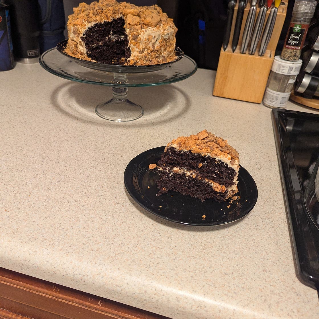 Laura's Butterfinger Bonanza Cake