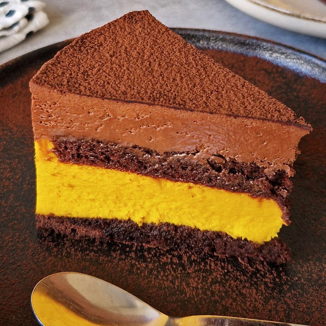 Three-Layer Gluten-Free Pumpkin Cake